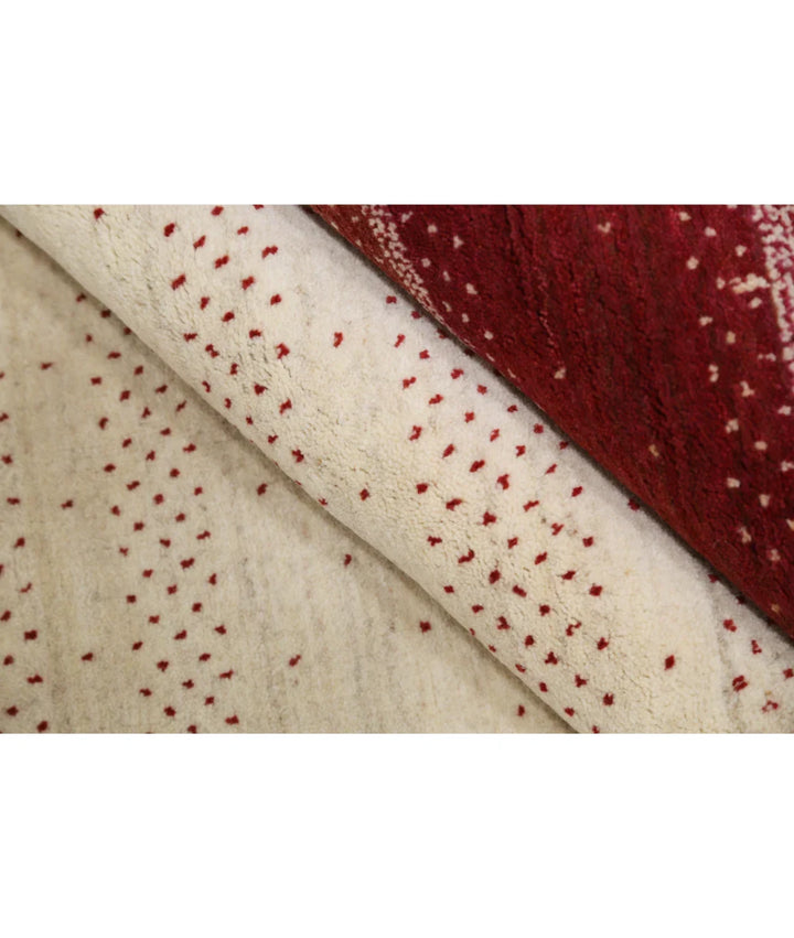 Ivory Indian Oriental Rug 5' 3" x 7' 7" Hand-Knotted | No. AT59977
