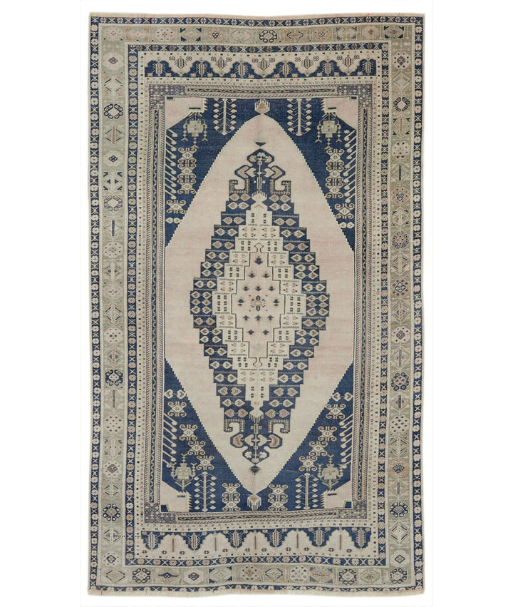 Turkish Taspinar Rug 5'5" x 9'6" Hand-Knotted | No. AT60189