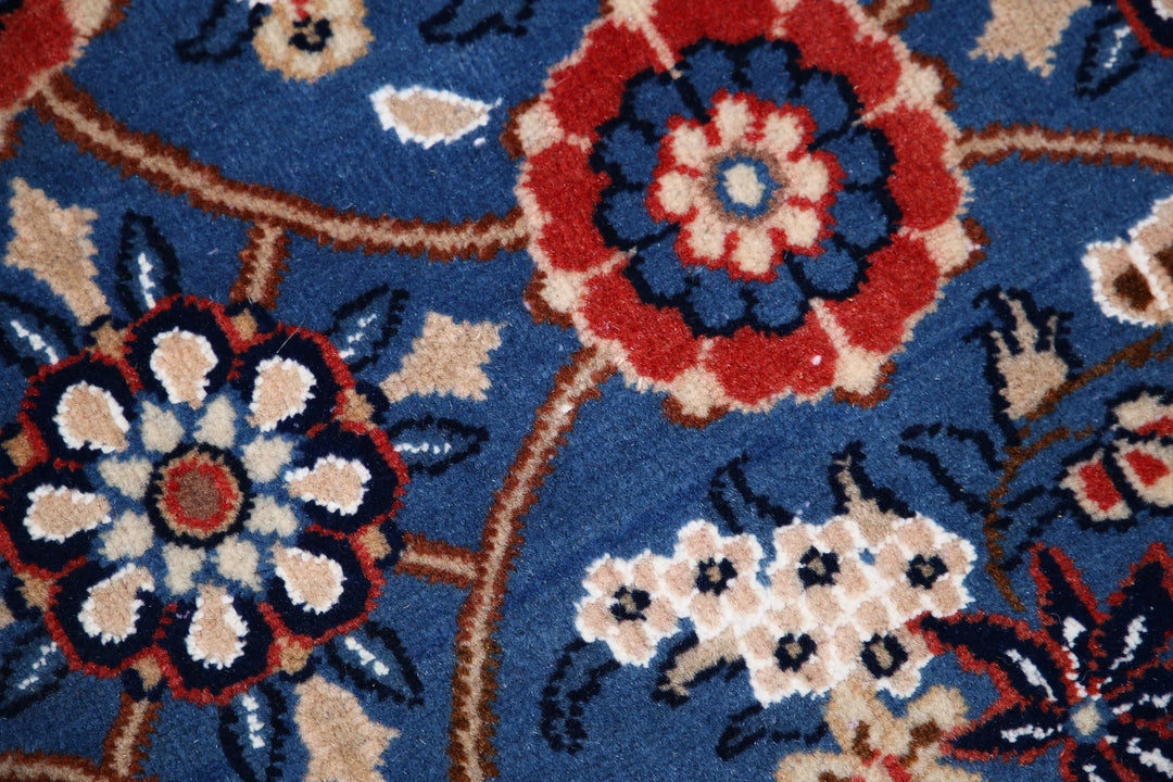 Persian Varamin Rug 6' 10" x 9' 5" Hand-Knotted | No. AT60670