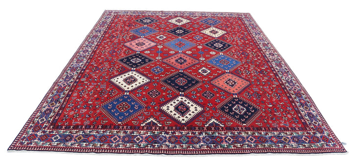 Persian Shiraz Rug 8' 3" x 12' 1" Hand-Knotted | No. AT61393