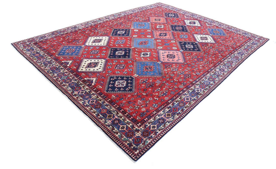 Persian Shiraz Rug 8' 3" x 12' 1" Hand-Knotted | No. AT61393