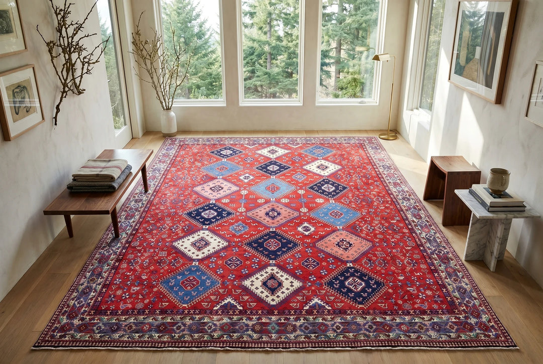 Persian Shiraz Rug 8' 3" x 12' 1" Hand-Knotted | No. AT61393