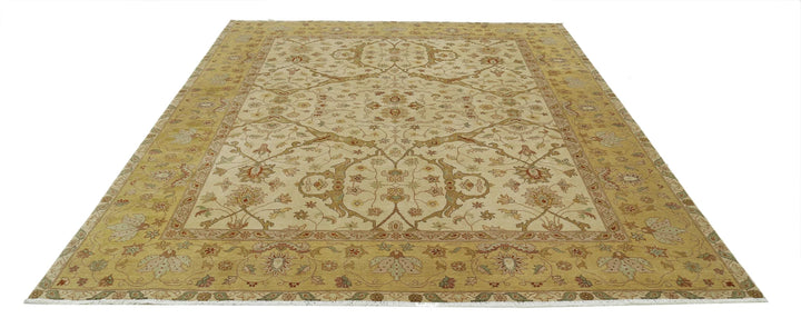 Indian Oriental Rug 7'11" x 10'0" Hand-Knotted | No. AT61460