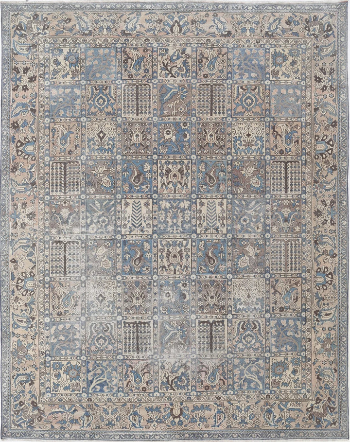 Persian Bakhtiari Vintage Rug 9' 7" x 12' 2" Hand-Knotted | No. AT61729