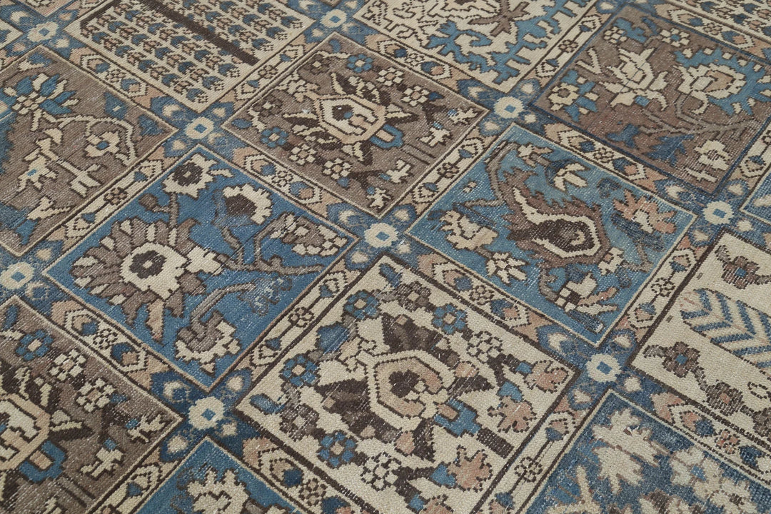 Persian Bakhtiari Vintage Rug 9' 7" x 12' 2" Hand-Knotted | No. AT61729