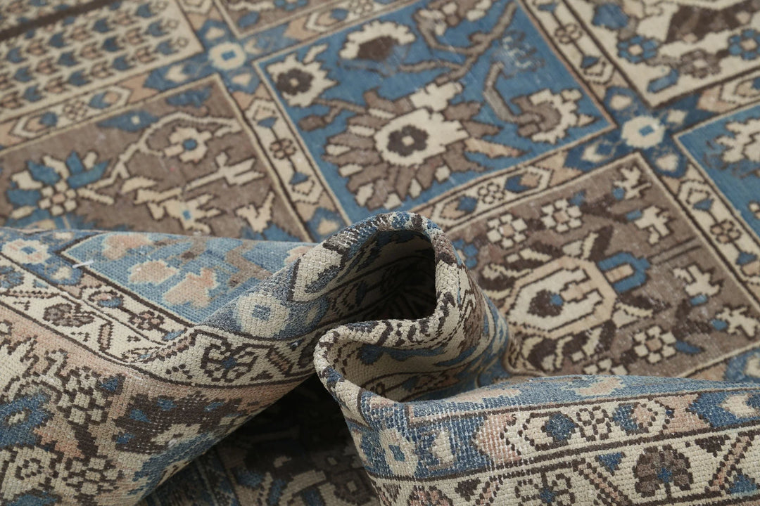 Persian Bakhtiari Vintage Rug 9' 7" x 12' 2" Hand-Knotted | No. AT61729