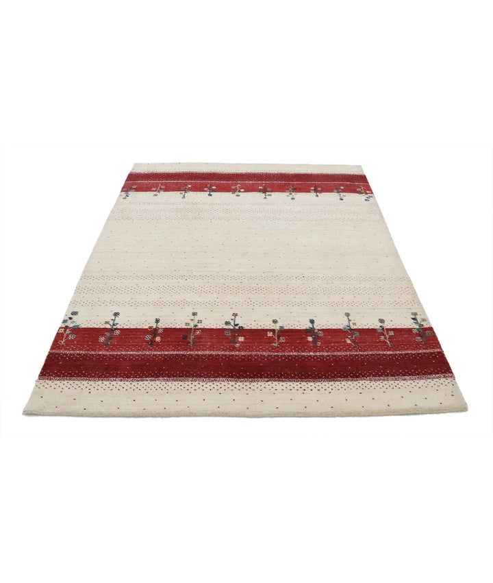 Ivory Indian Oriental Rug 4' 9" x 6' 6" Hand-Knotted | No. AT622639