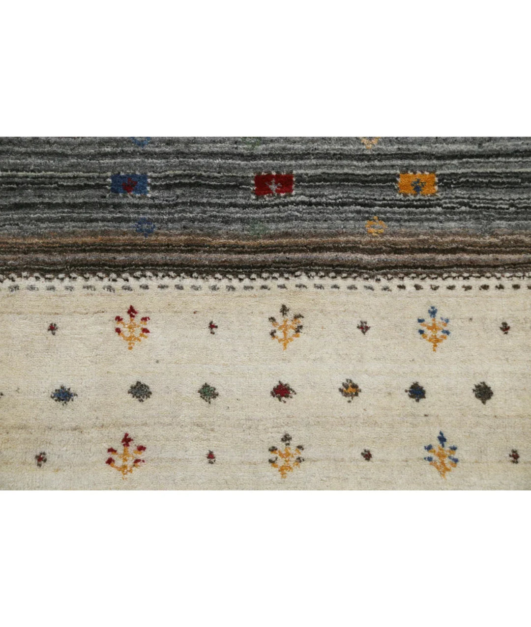 Ivory Indian Lori Rug 3' 11" x 5' 9" Hand-Knotted | No. AT62759