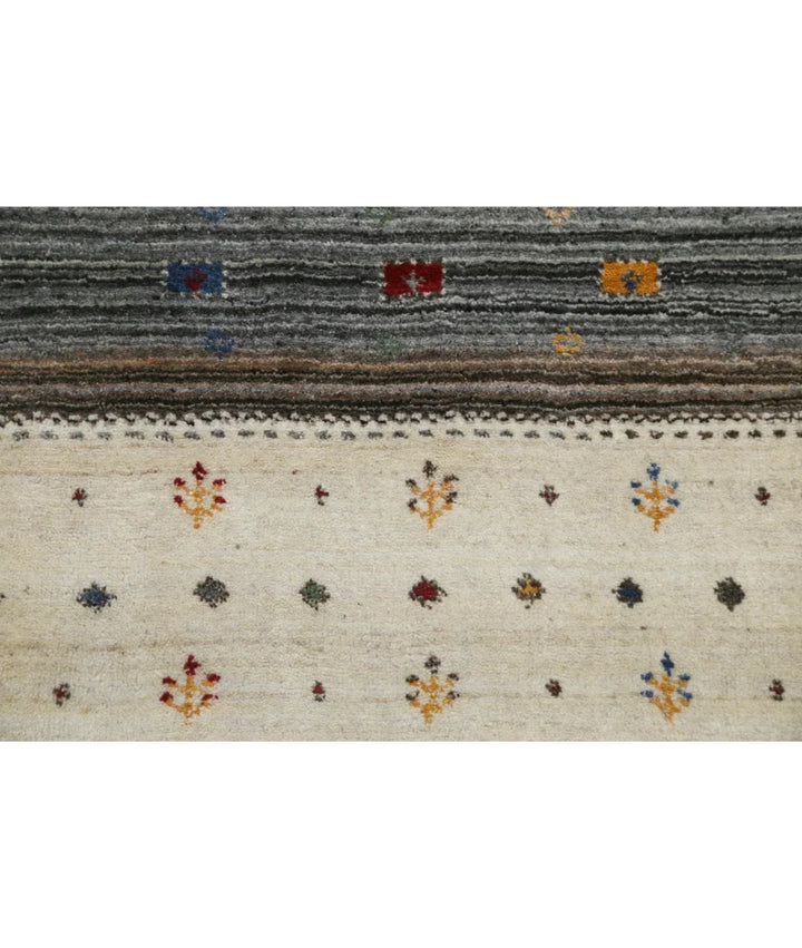 Ivory Indian Lori Rug 3' 11" x 5' 9" Hand-Knotted | No. AT62759