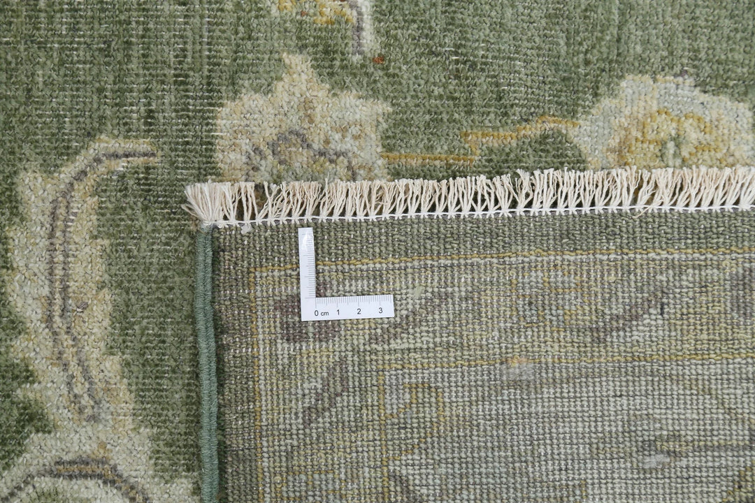 Indian Ziegler Rug 7' 6" x 9' 9" Hand-Knotted | No. AT64042