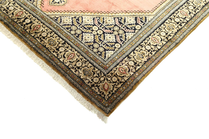 Persian Qum Silk Rug 4' 5" x 6' 10" Hand-Knotted | No. AT64231