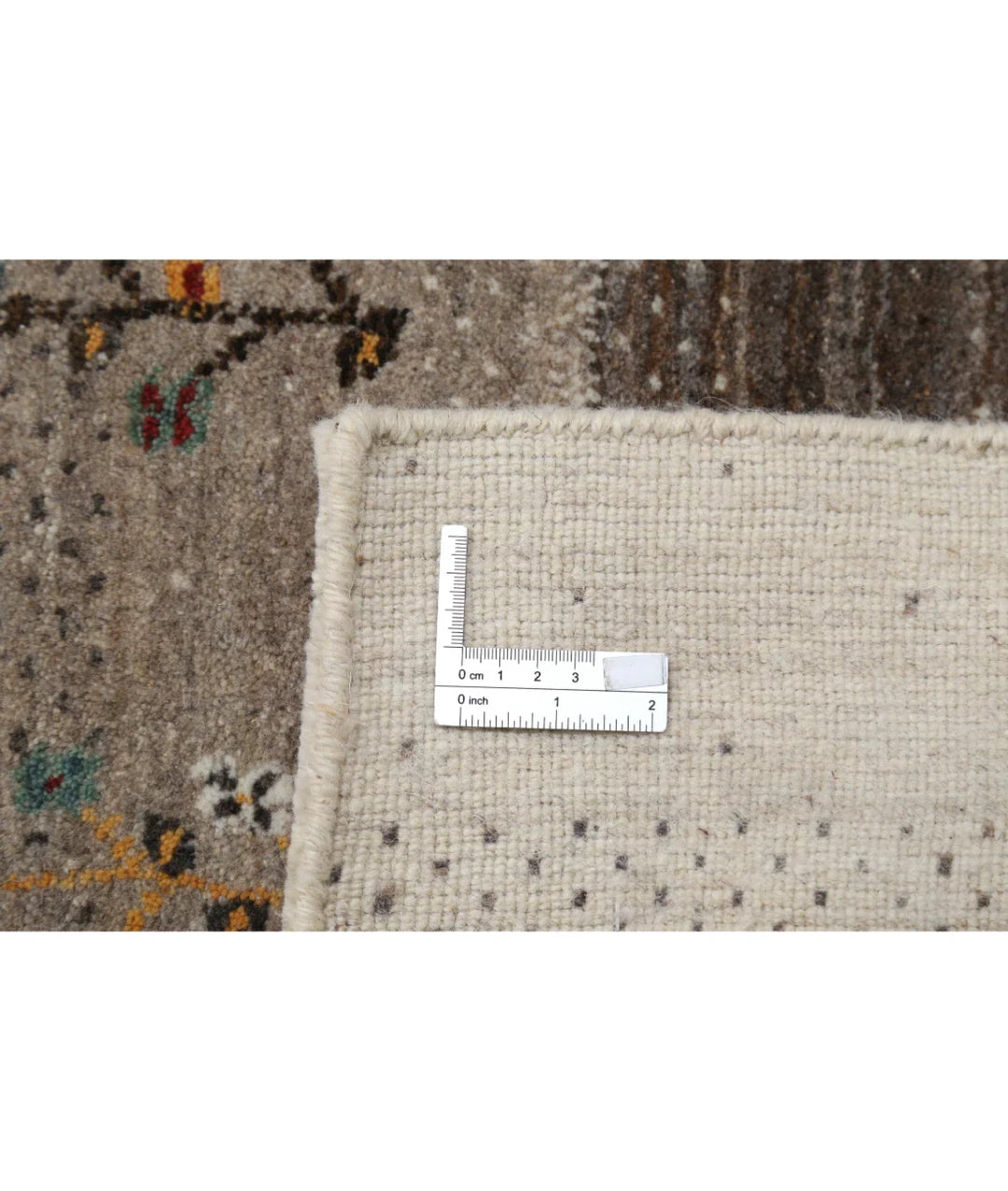 Ivory Indian Lori Rug 5' 4" x 7' 7" Hand-Knotted | No. AT64588