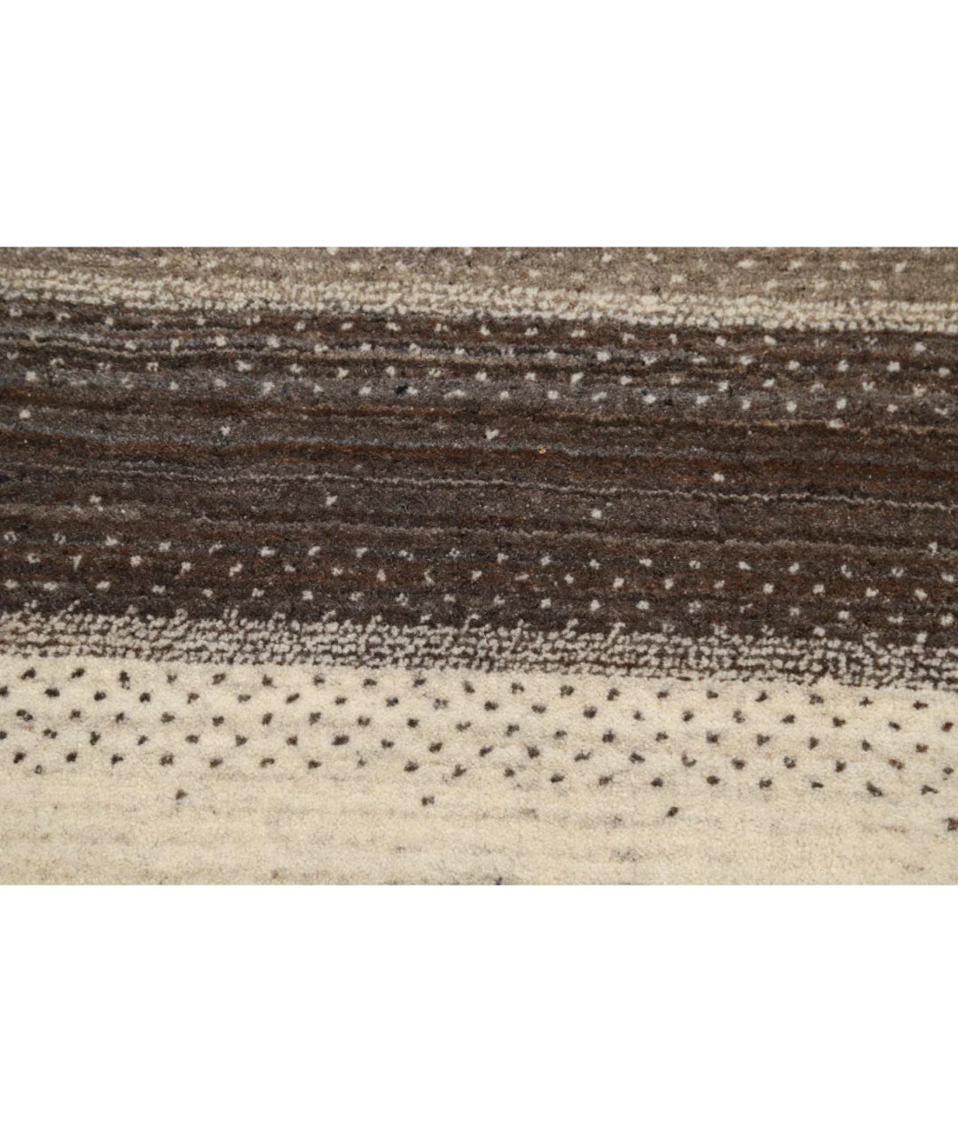 Ivory Indian Oriental Rug 5' 3" x 7' 7" Hand-Knotted | No. AT64896