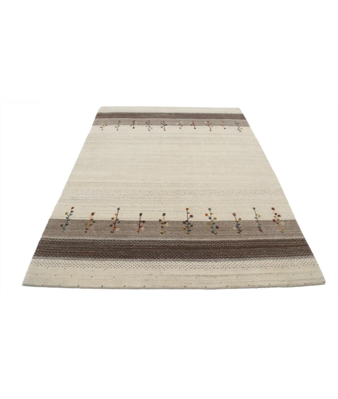 Ivory Indian Oriental Rug 5' 3" x 7' 7" Hand-Knotted | No. AT64896