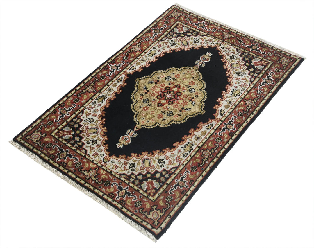 Indian Oriental Rug 1'11" x 2'10" Hand-Knotted | No. AT65253