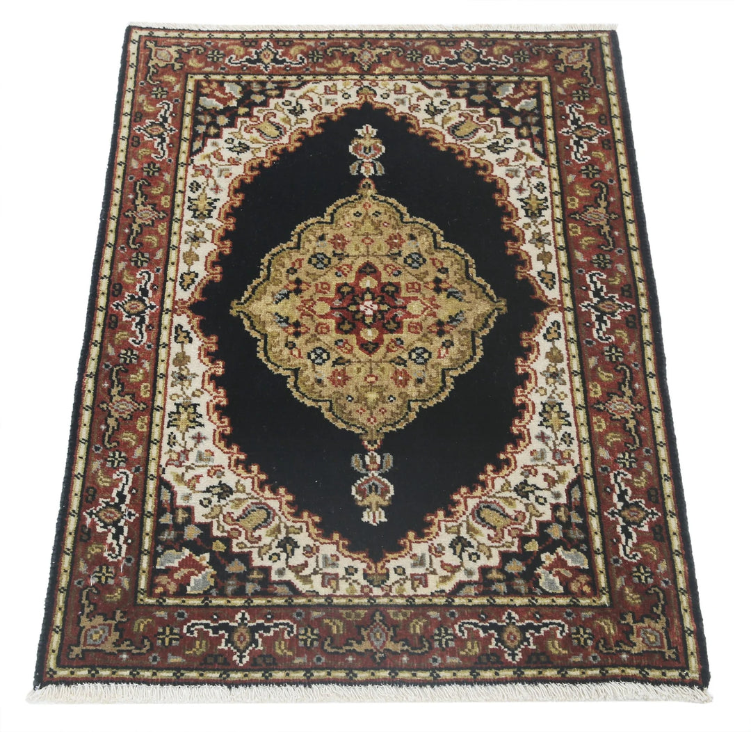Indian Oriental Rug 1'11" x 2'10" Hand-Knotted | No. AT65253