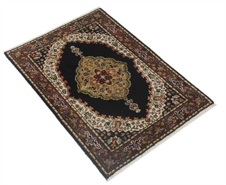 Indian Oriental Rug 1'11" x 2'10" Hand-Knotted | No. AT65253