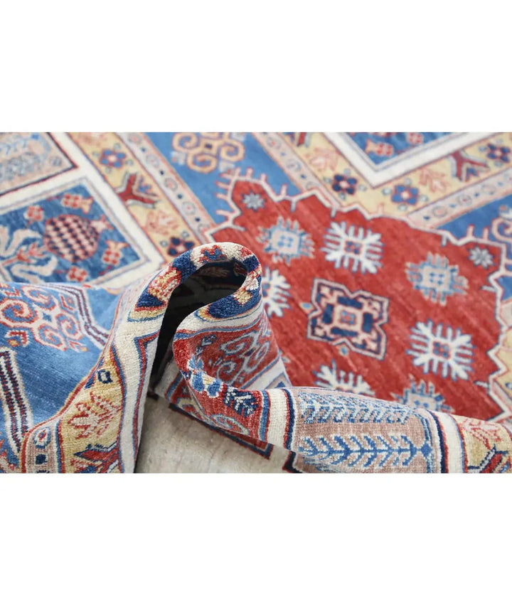 Afghan Bakhtiari Rug 4' 9" x 6' 6" Hand-Knotted | No. AT66175