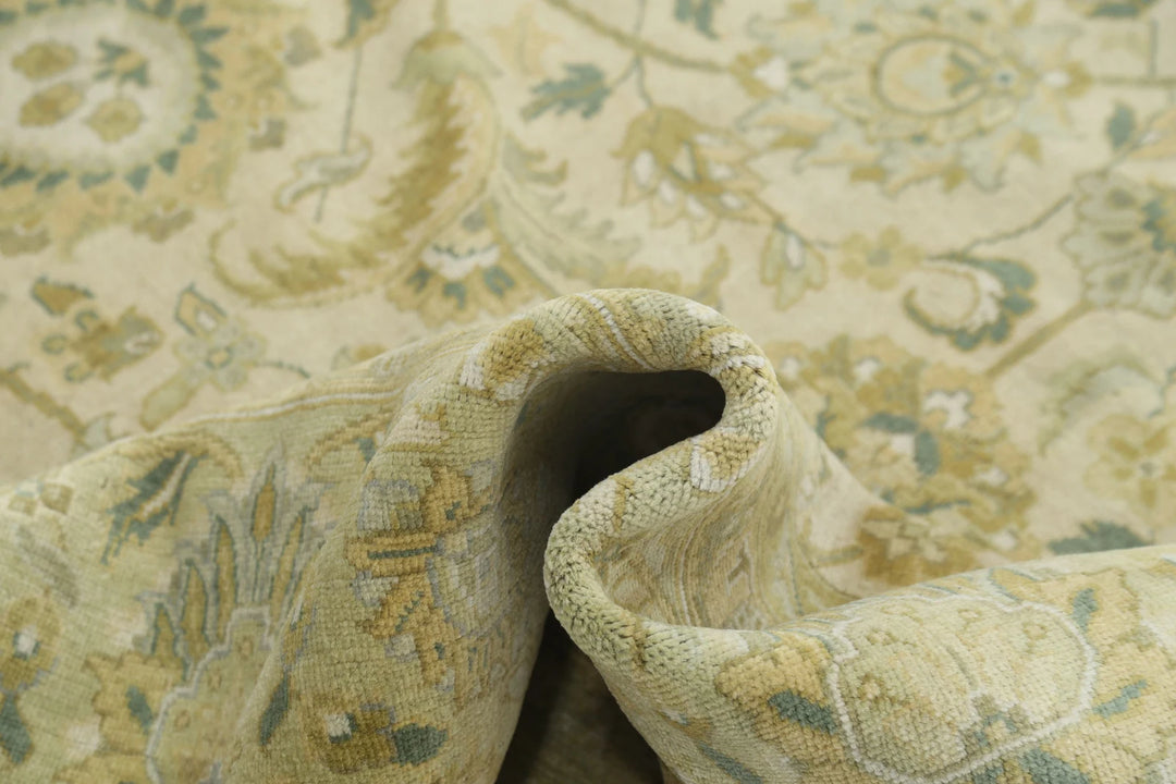 Indian Ziegler Rug 9' 9" x 13' 6" Hand-Knotted | No. AT68232