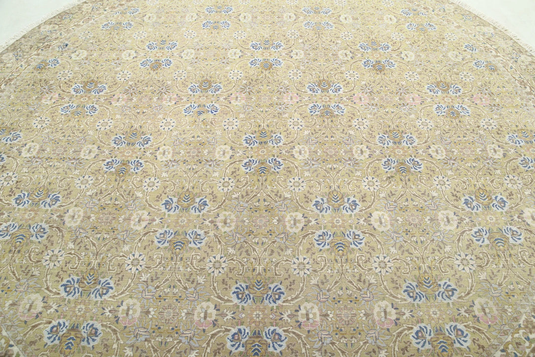 Persian Tabriz Rug 9' 2" x 9' 7" Hand-Knotted | No. AT68671