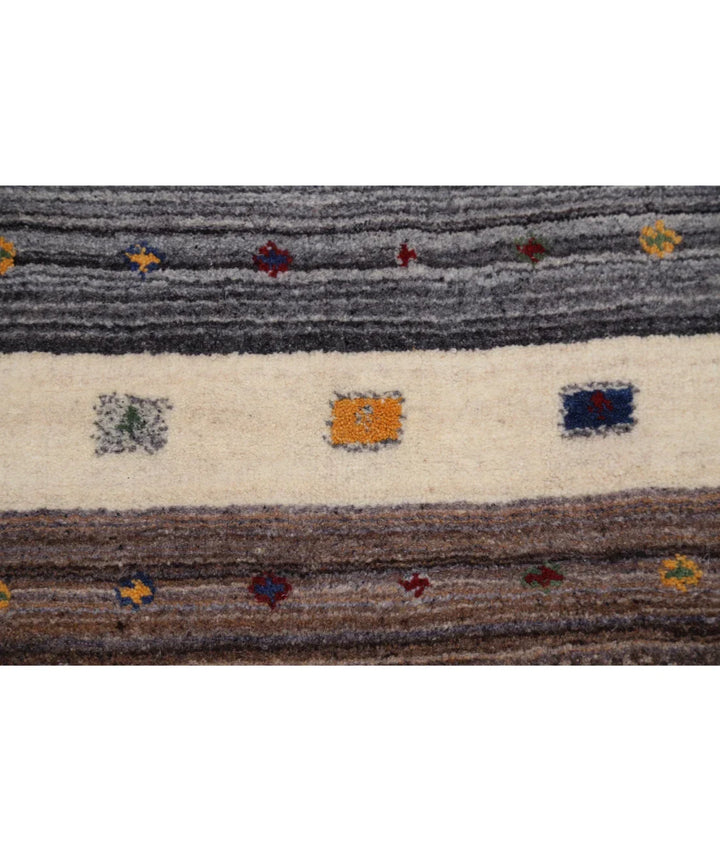 Ivory Indian Oriental Rug 5' 7" x 7' 10" Hand-Knotted | No. AT69042