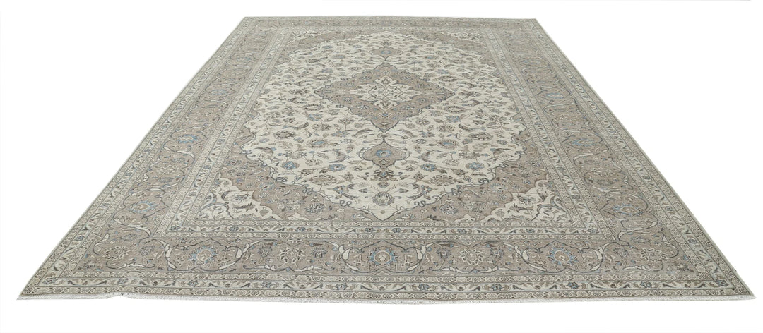 Persian Kashan Rug 9' 7" x 13' 1" Hand-Knotted | No. AT69108