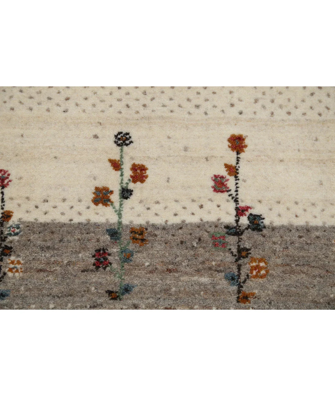 Ivory Indian Lori Rug 4' 7" x 6' 5" Hand-Knotted | No. AT69543