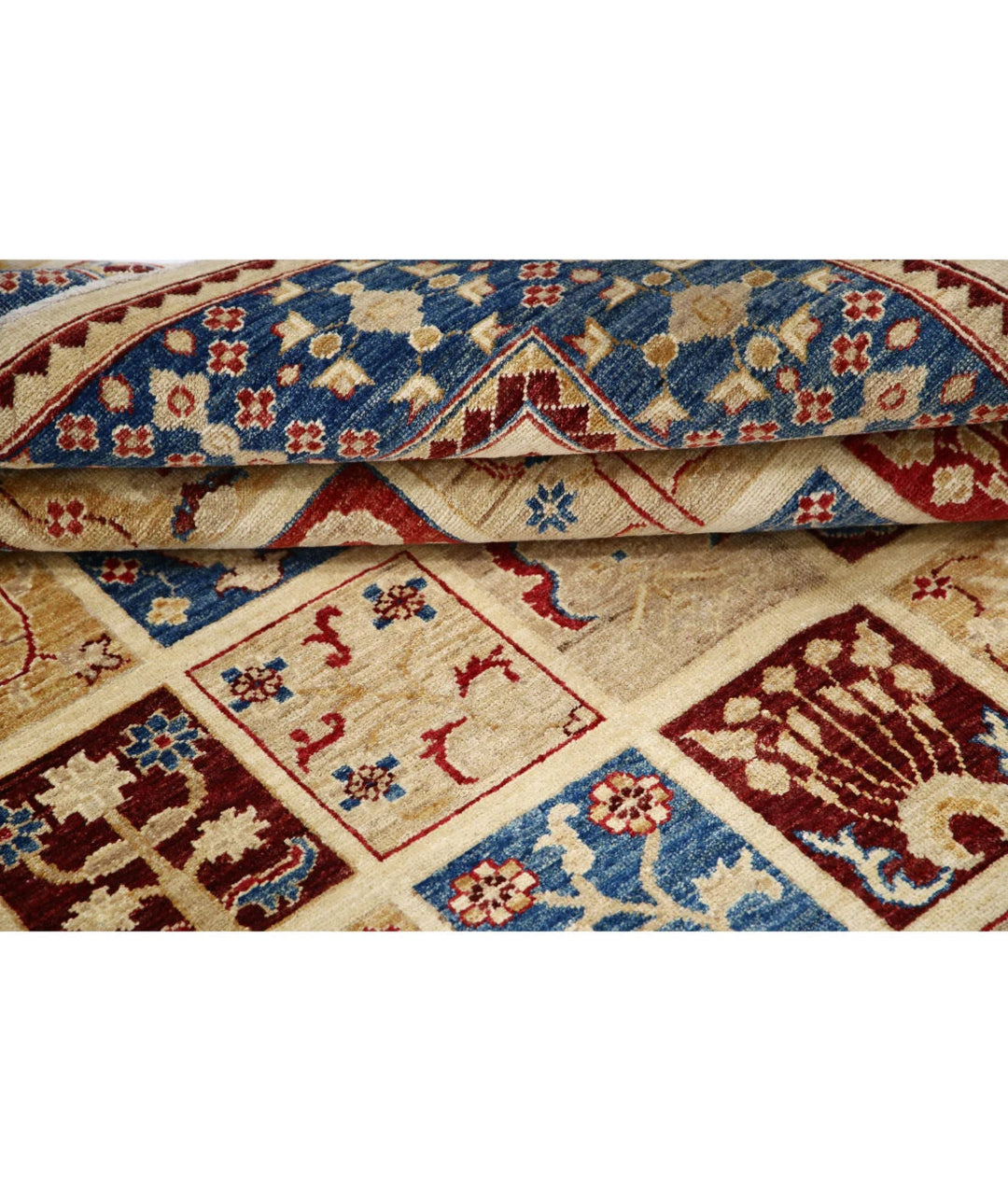 Ivory Afghan Bakhtiari Rug 5' 7" x 7' 8" Hand-Knotted | No. AT69673