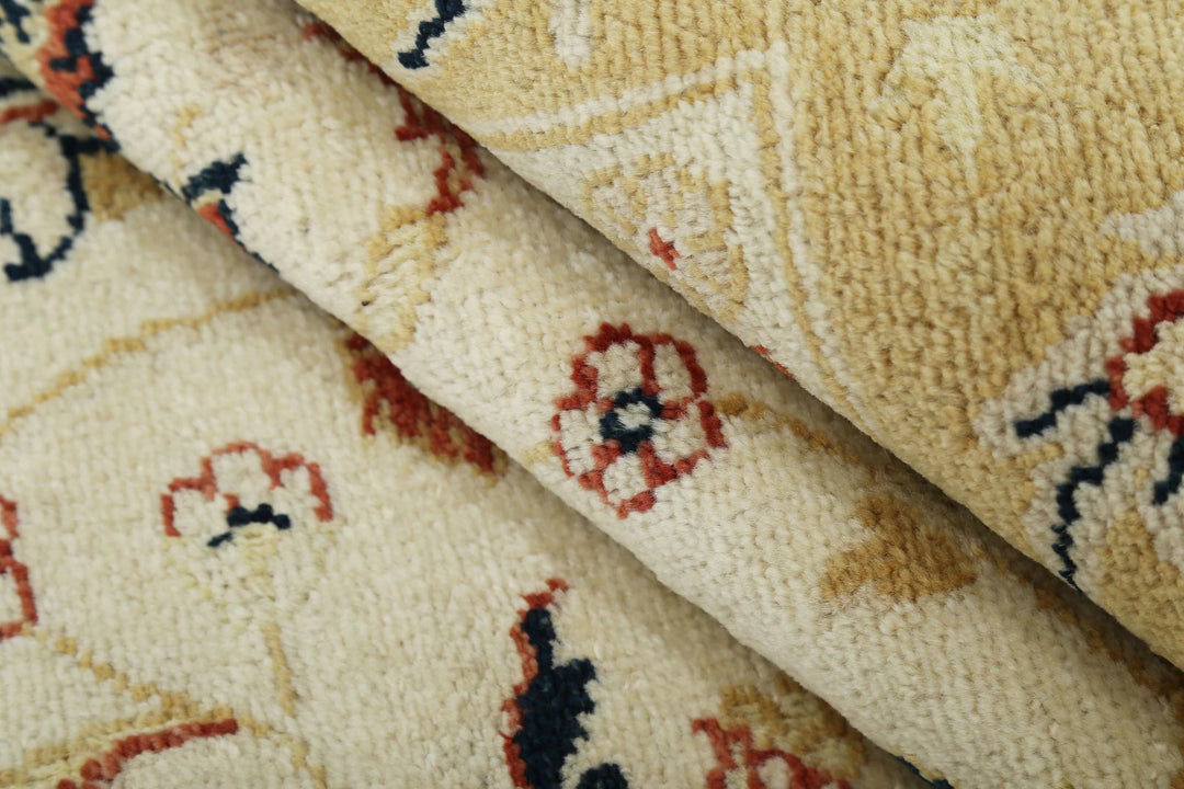 Indian Ziegler Rug 7' 9" x 9' 5" Hand-Knotted | No. AT70213