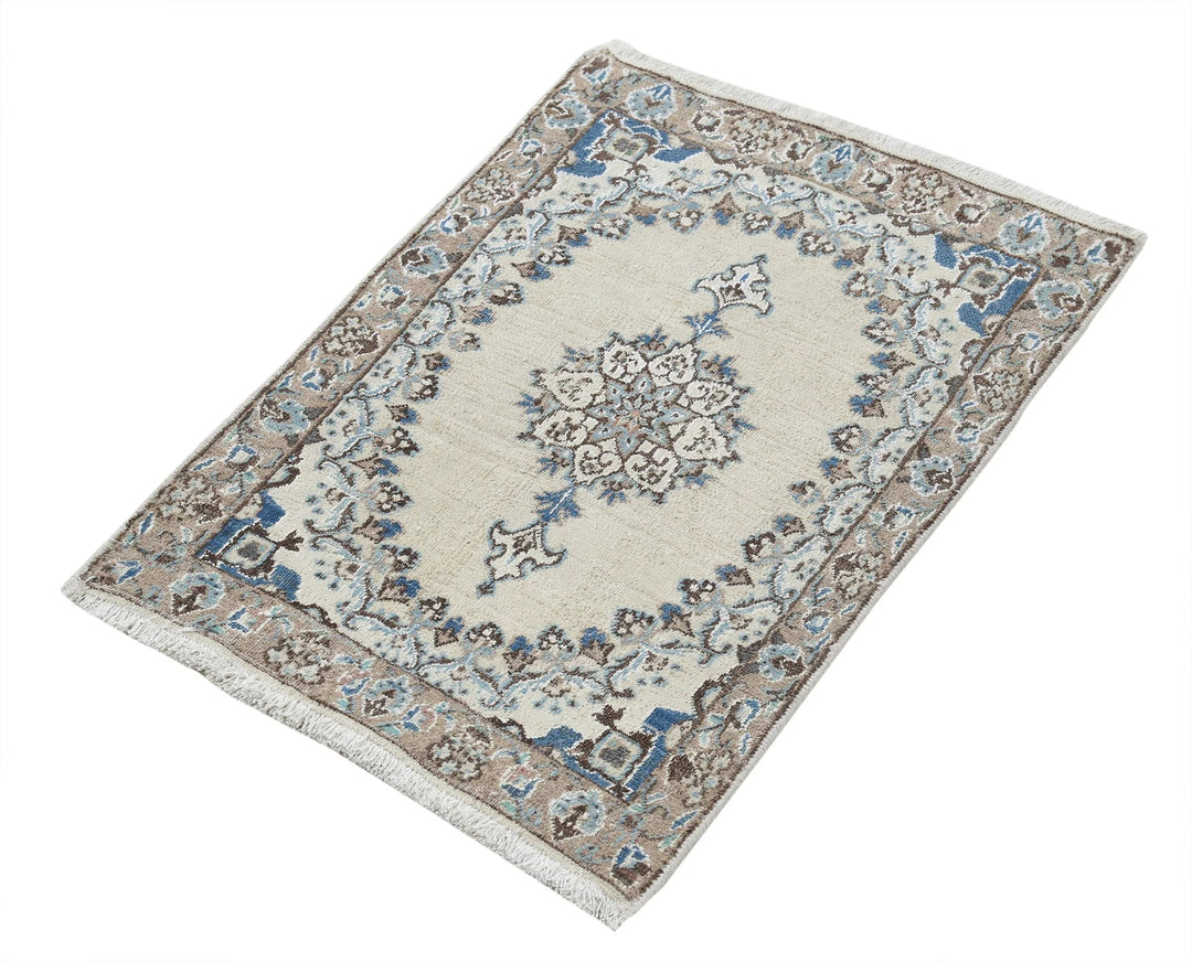 Persian Nain Vintage Rug 1' 11" x 2' 10" Hand-Knotted | No. AT70993