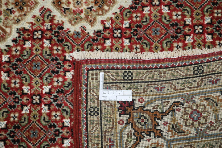Indian Ziegler Rug 4' 8" x 6' 7" Hand-Knotted | No. AT71358