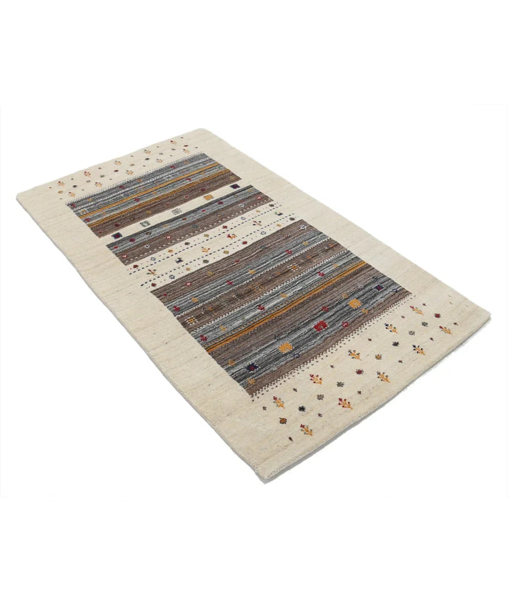 Ivory Indian Oriental Rug 3' 0" x 5' 3" Hand-Knotted | No. AT71369