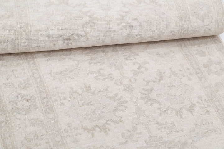Afghan Serenity Rug 2' 6" x 7' 11" Hand-Knotted | No. AT71926
