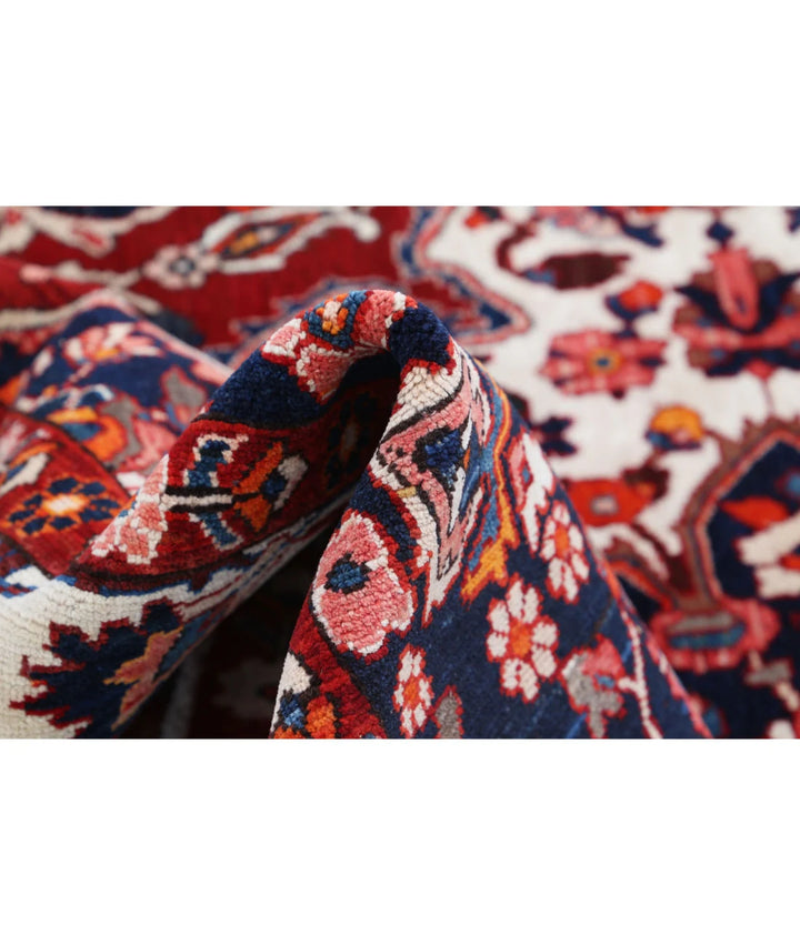 Persian Bakhtiari Rug 5' 3" x 8' 1" Hand-Knotted | No. AT73060