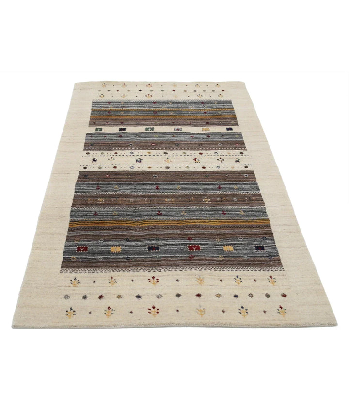 Ivory Indian Oriental Rug 3' 10" x 5' 10" Hand-Knotted | No. AT732702