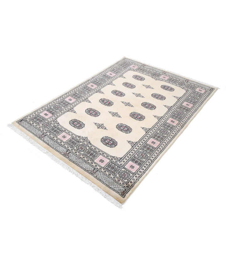 Ivory Pakistani Tribal Rug 4' 1" x 5' 10" Hand-Knotted border