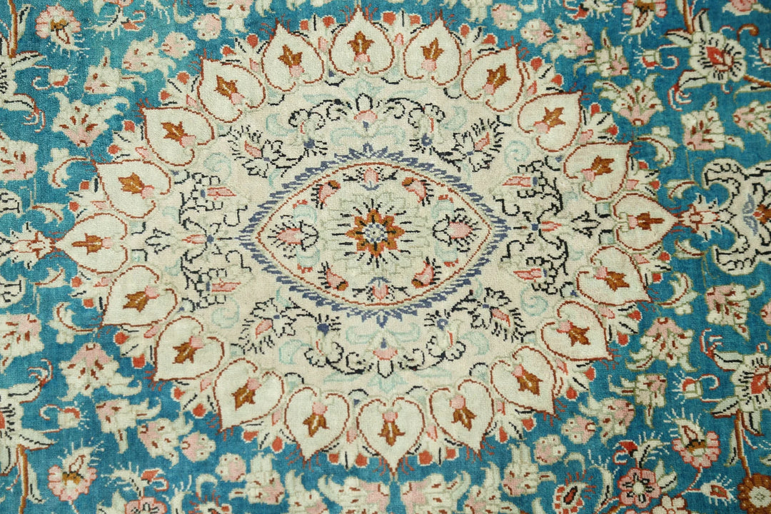 Persian Qum Rug 2' 7" x 3' 10" Hand-Knotted | No. AT73861