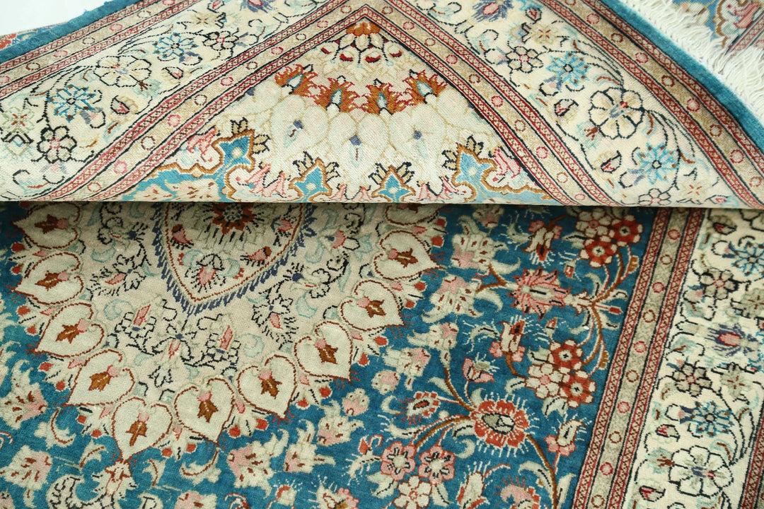 Persian Qum Rug 2' 7" x 3' 10" Hand-Knotted | No. AT73861