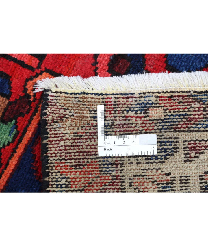 Persian Bakhtiari Rug 6' 7" x 10' 2" Hand-Knotted | No. AT74161