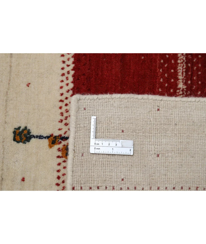 Ivory Indian Oriental Rug 5' 3" x 7' 5" Hand-Knotted | No. AT750509