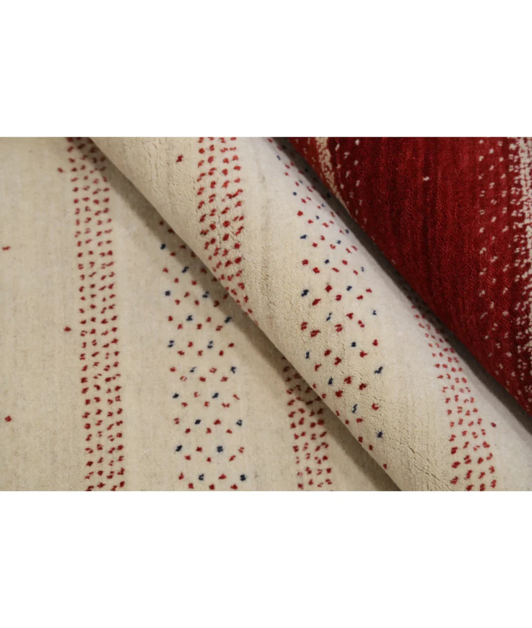Ivory Indian Oriental Rug 5' 3" x 7' 5" Hand-Knotted | No. AT750509