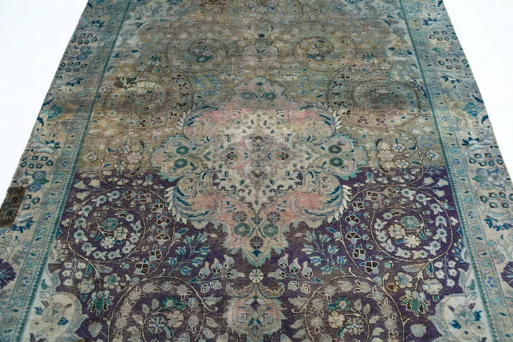 Persian Tabriz Rug 6' 0" x 8' 11" Hand-Knotted | No. AT75570