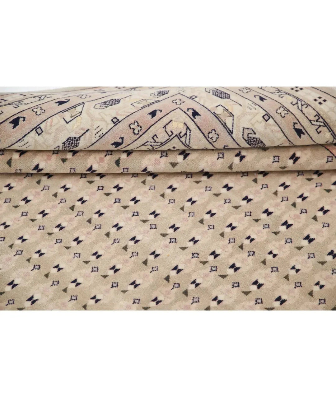 Persian Mir Saraband Rug 7' 11" x 8' 9" Hand-Knotted | No. AT76318