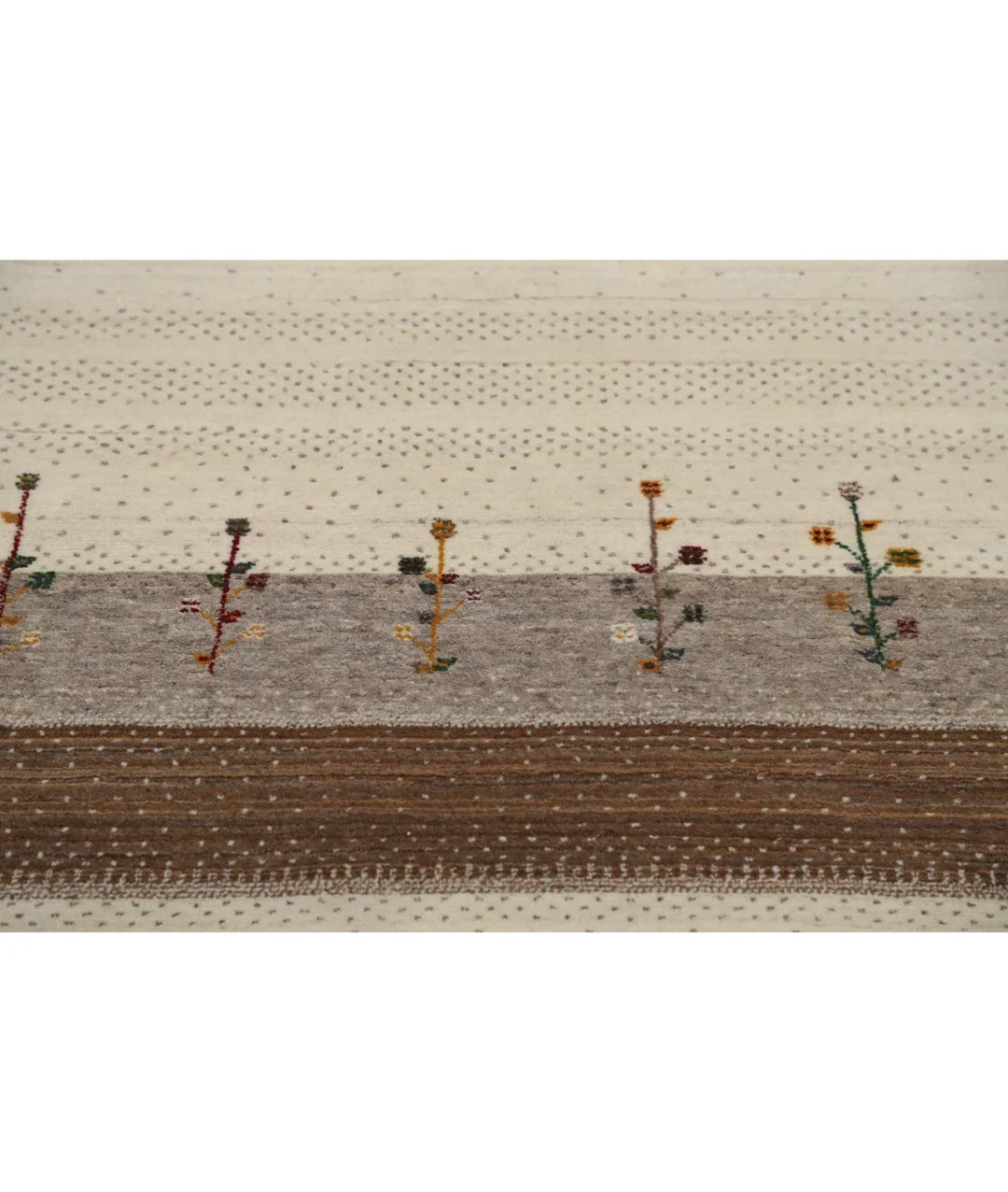 Ivory Indian Oriental Rug 5' 1" x 7' 4" Hand-Knotted | No. AT76571