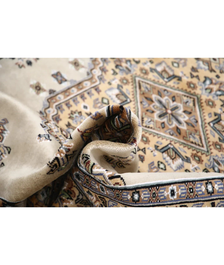 Ivory Pakistani Bokhara Rug 4' 6" x 6' 4" Hand-Knotted | No. AT77405