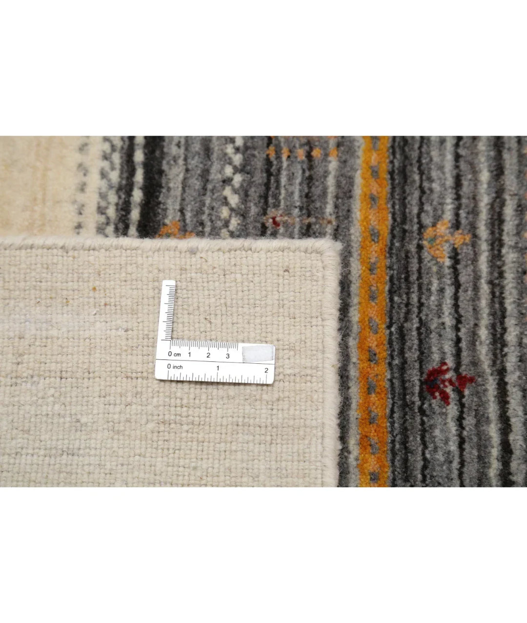 Ivory Indian Oriental Rug 5'7" x 7'10" Hand-Knotted | No. AT77687