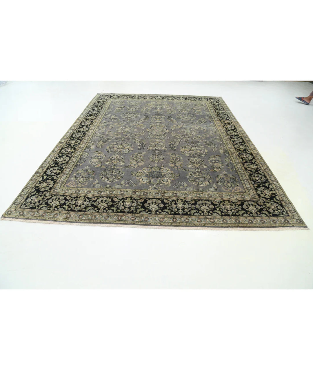 Grey Black Indian Heritage Rug 8' 8" x 11' 6" Hand-Knotted | No. AT78338