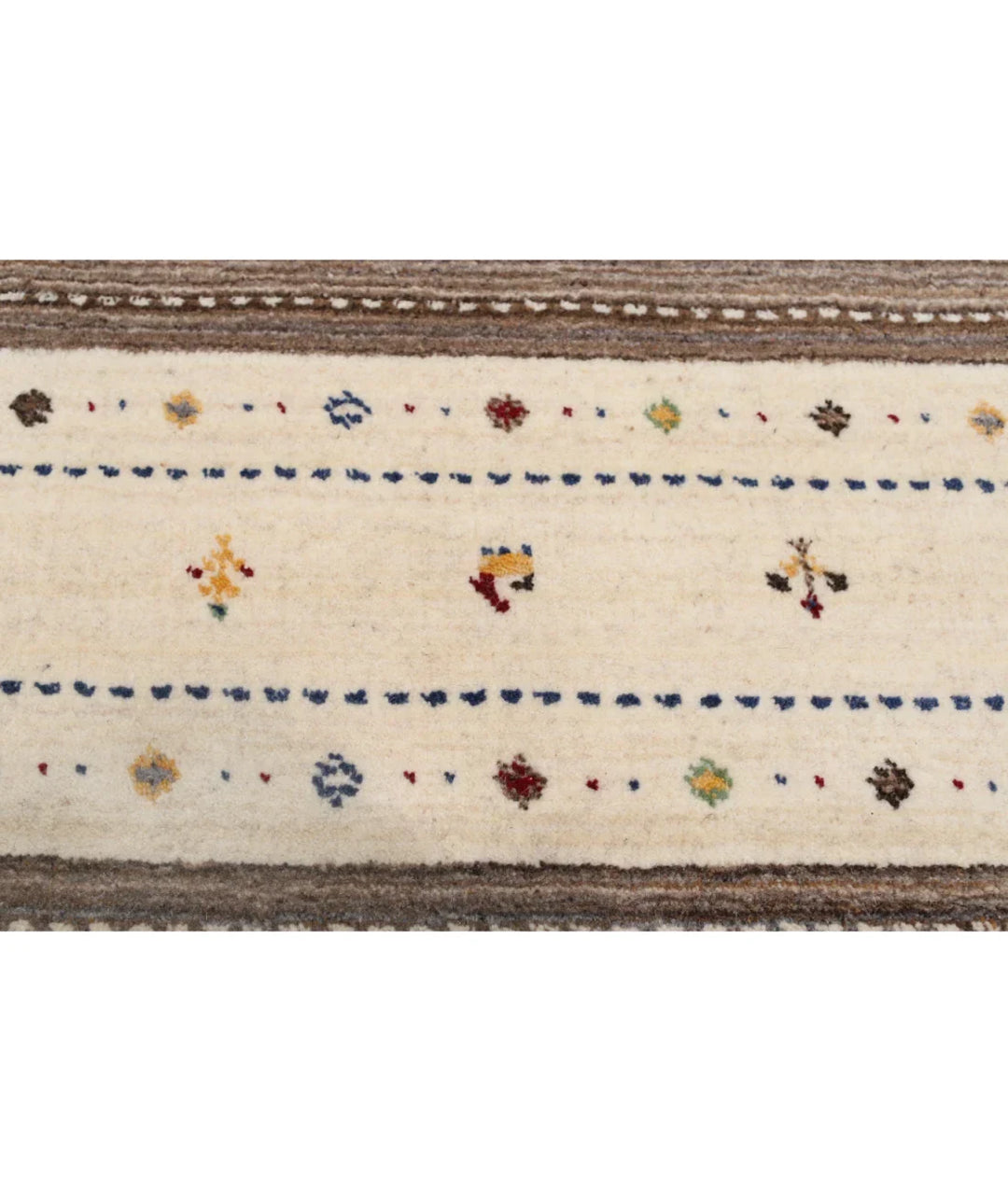 Ivory Indian Oriental Rug 6' 7" x 9' 9" Hand-Knotted | No. AT78963