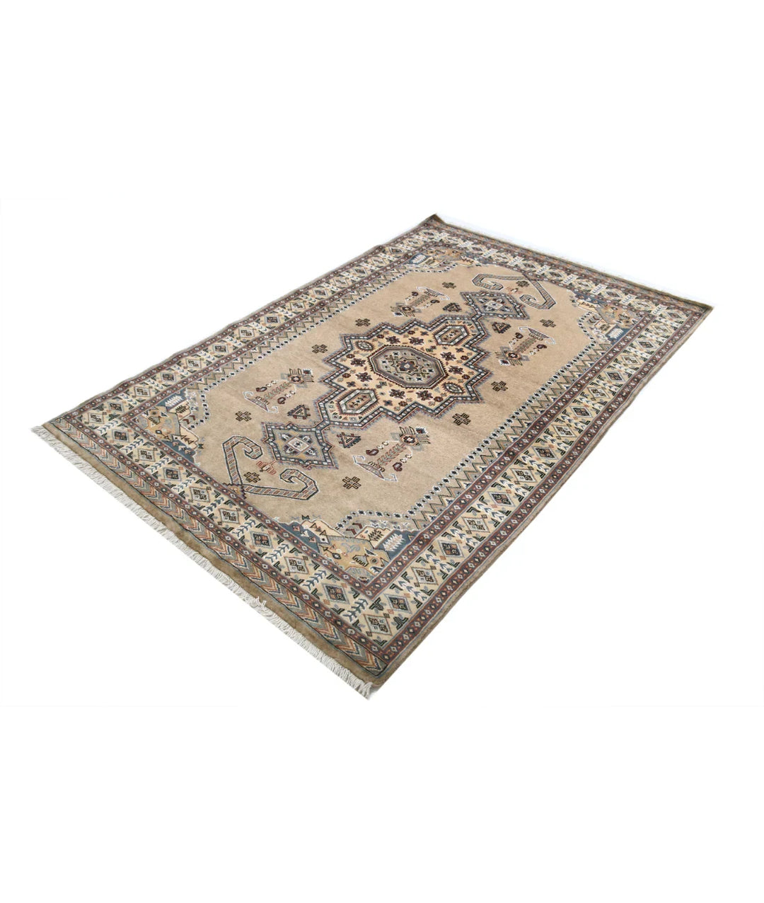 Pakistani Bokhara Rug 4' 6" x 6' 9" Hand-Knotted | No. AT78973