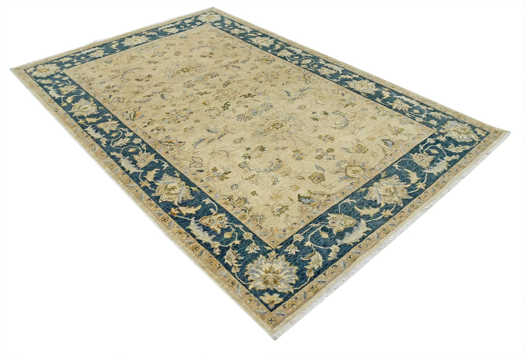 Ivory Indian Ziegler Rug 5'6" x 8'4" Hand-Knotted | No. AT79347